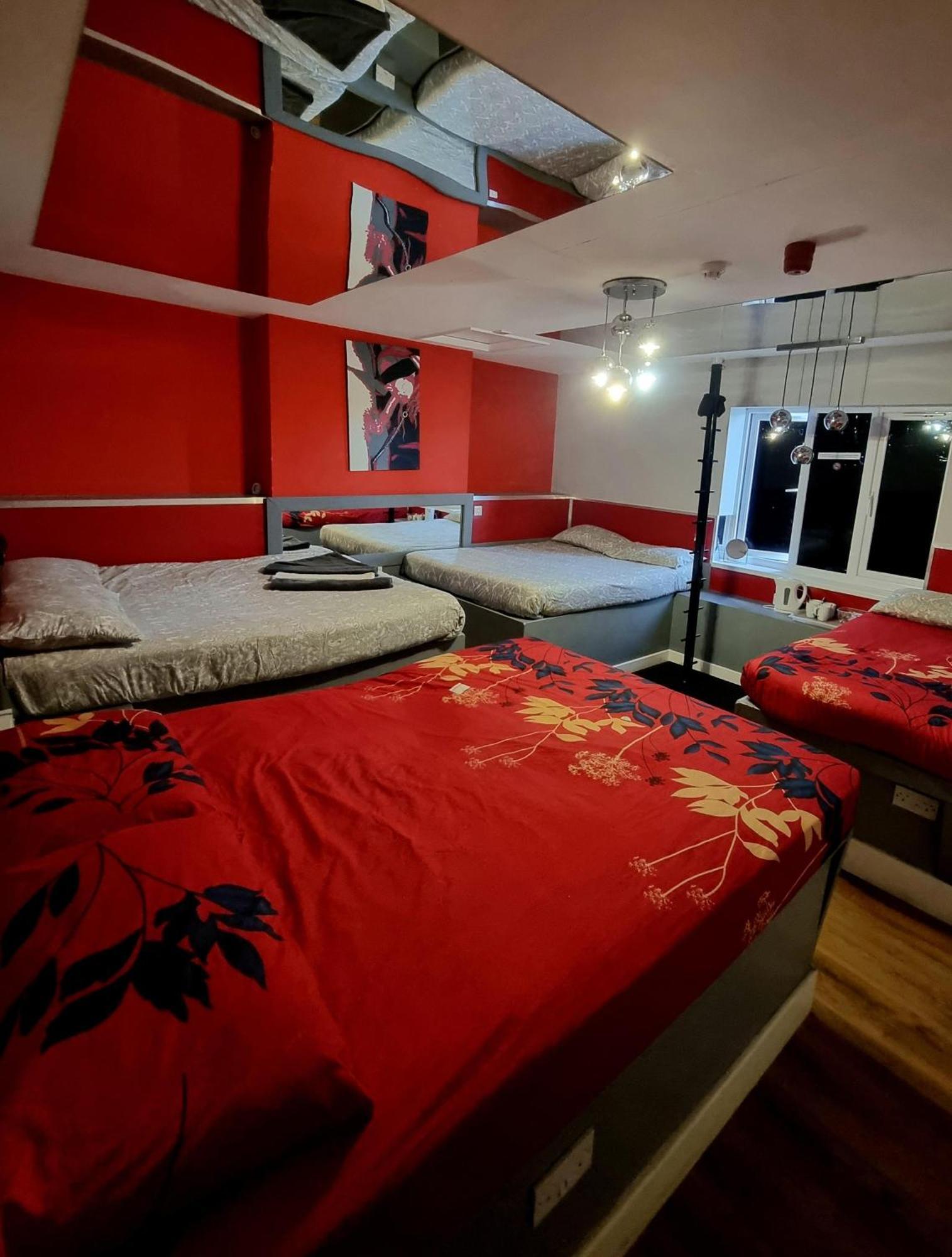 Xtasia Adult Hotel - Adults Only Уэст-Бромидж Экстерьер фото