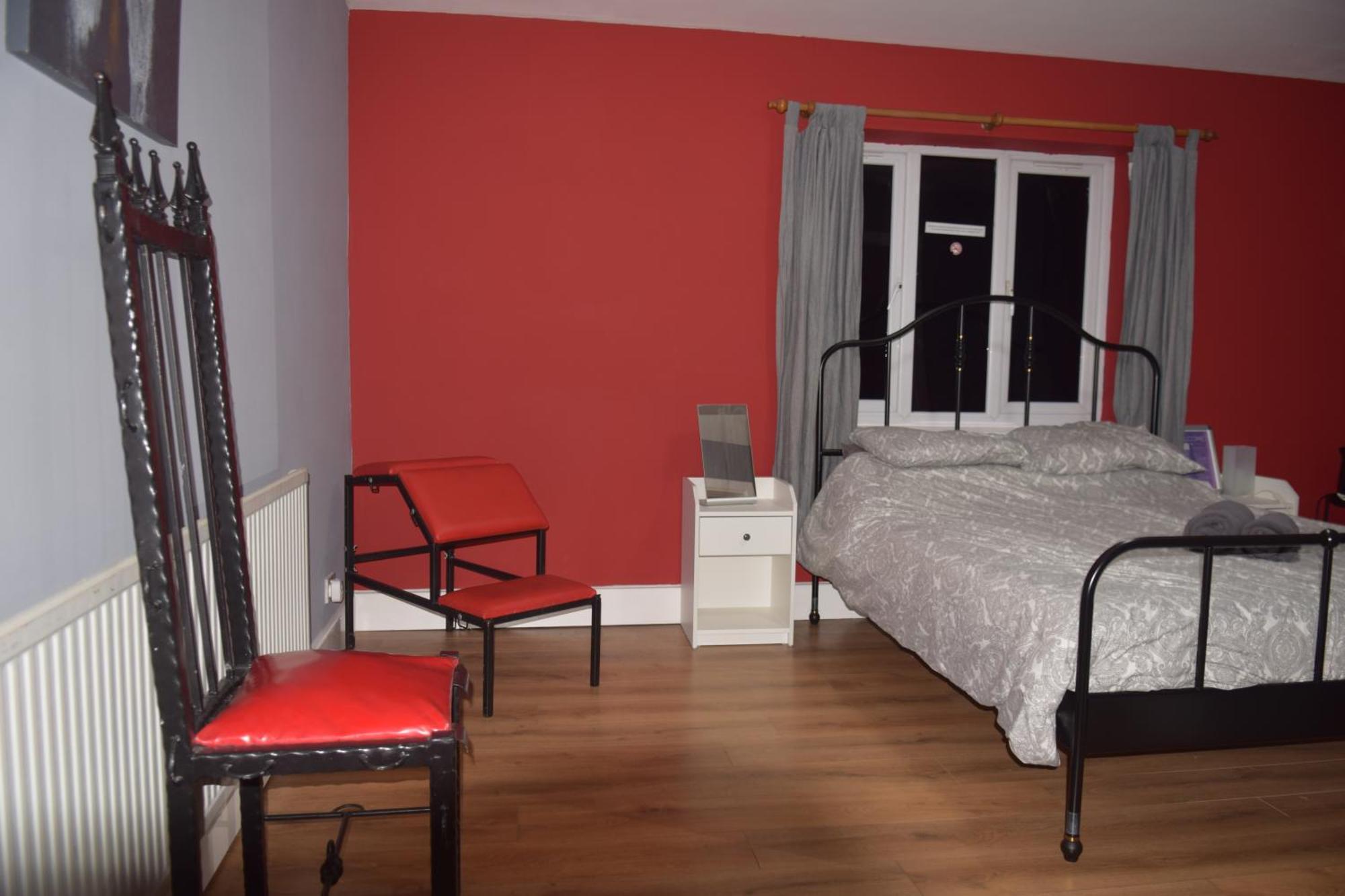 Xtasia Adult Hotel - Adults Only Уэст-Бромидж Экстерьер фото