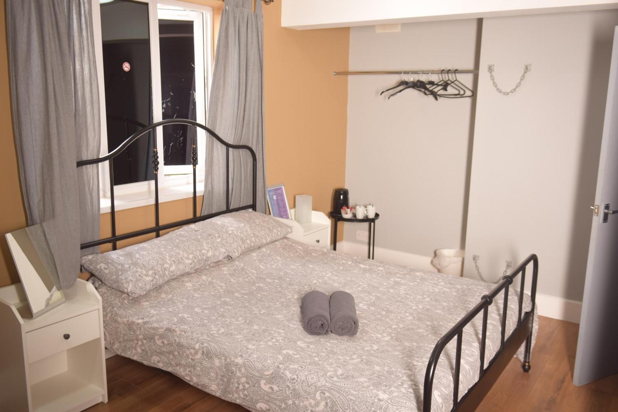 Xtasia Adult Hotel - Adults Only Уэст-Бромидж Экстерьер фото